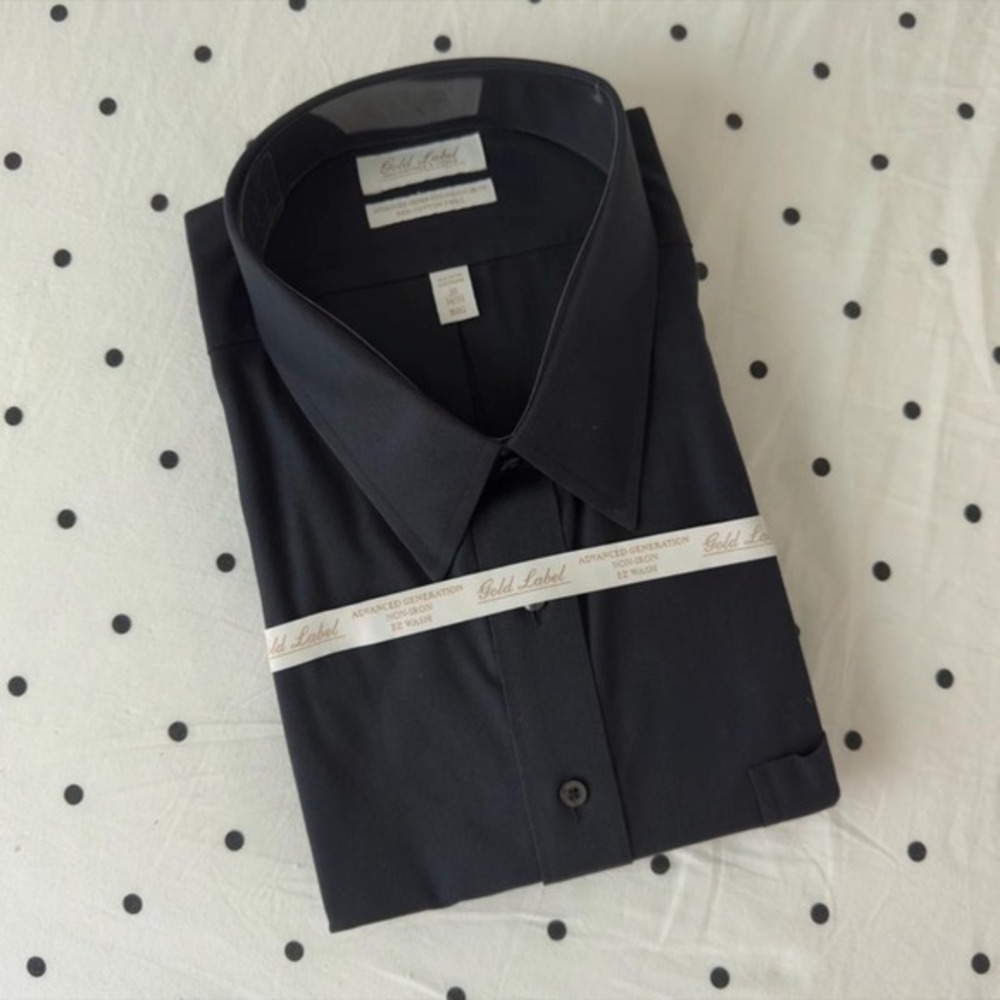 NWT Gold Label Black Dress Shirt by Roundtree & York